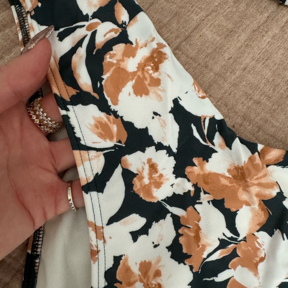 Abercrombie & Fitch Floral Bikini & Matching Bucket Hat - Picture 2 of 4